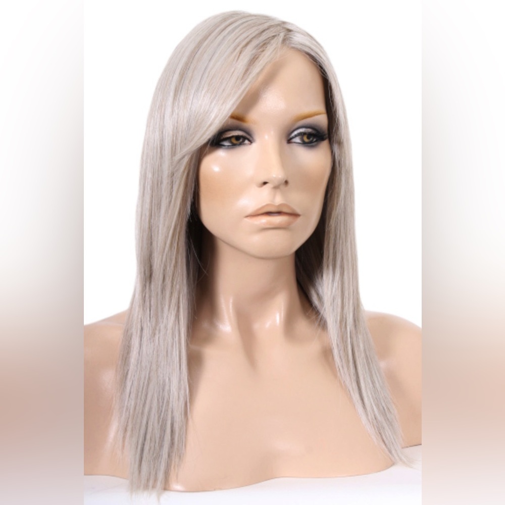 Belle tress wig nwt